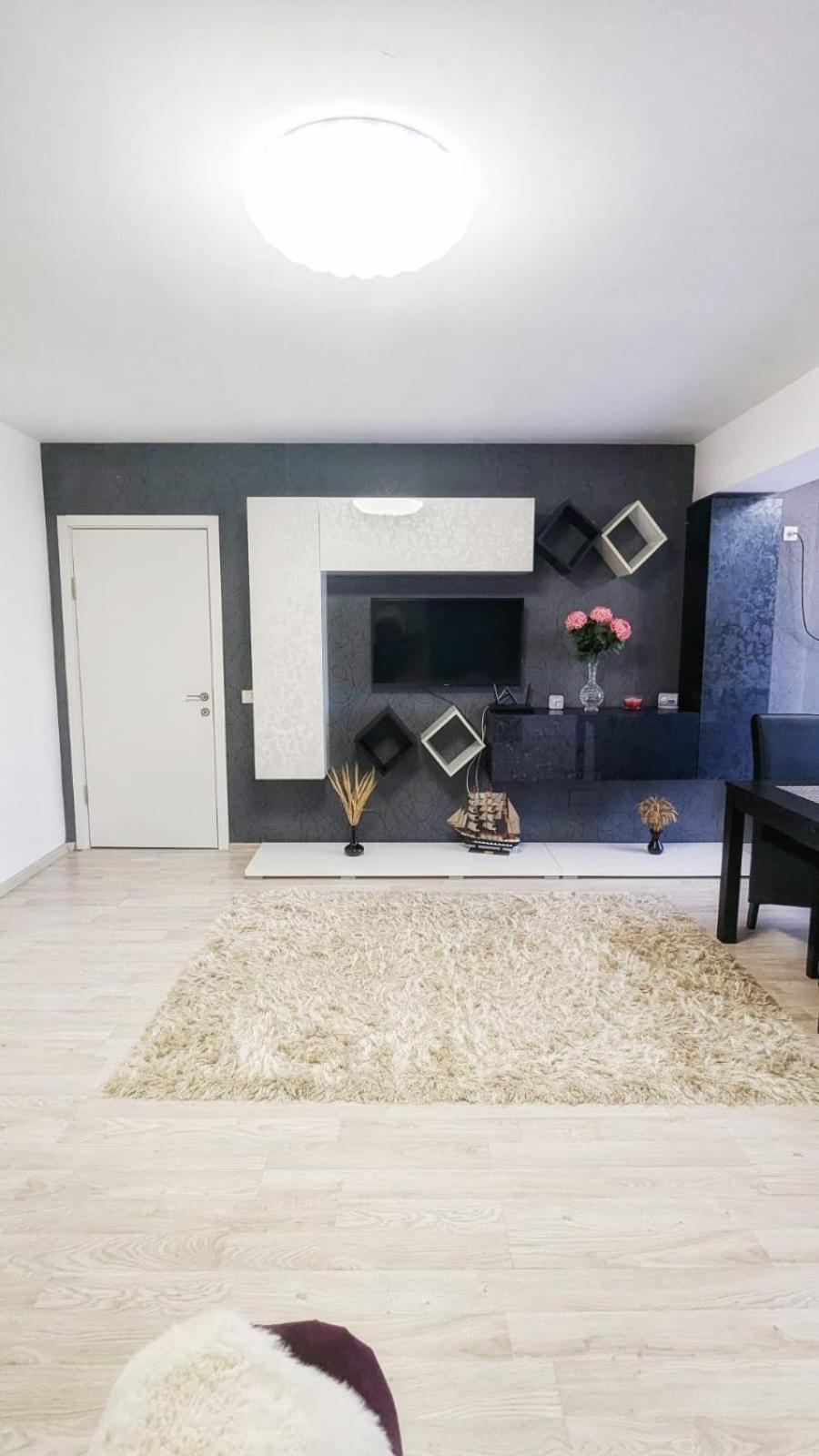 Airport Apartment 70 Squared Meters Otopeni Exteriér fotografie
